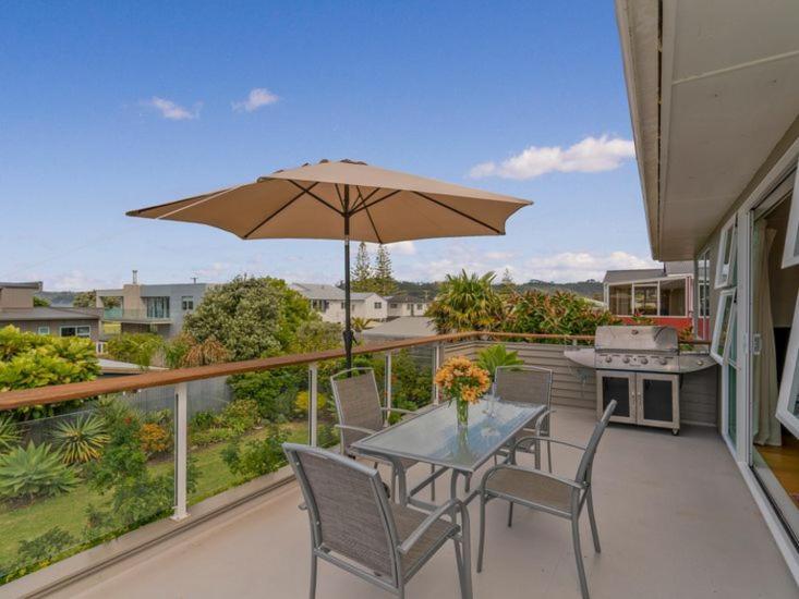 Hosts On The Coast View To Mercury Whitianga Exterior foto