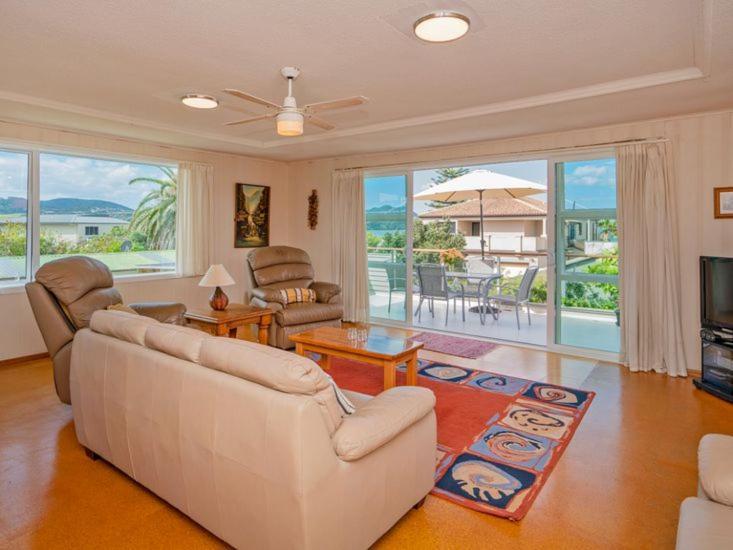 Hosts On The Coast View To Mercury Whitianga Exterior foto
